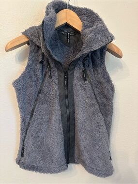Kuhl Flight Vest Fleece Hooded Sherpa Vest - Gray Sleeveless